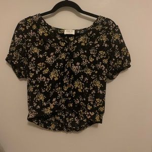 floral v neck top!!
